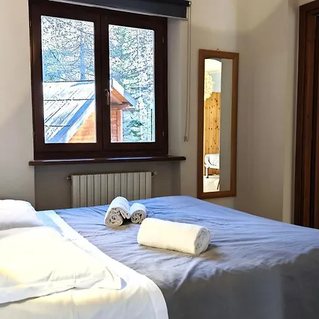 Apartman Hostdomus -chalet Sciatori Garden