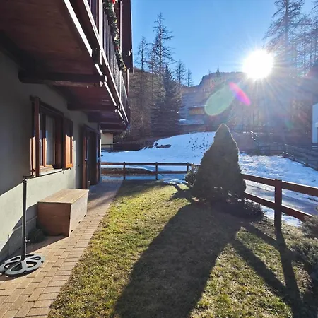 Hostdomus -chalet Sciatori Garden *