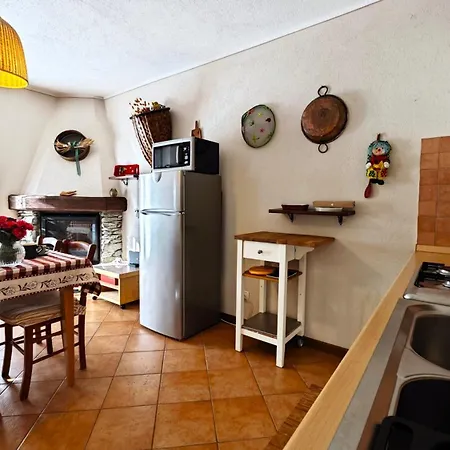 Hostdomus -chalet Sciatori Garden Pragelato