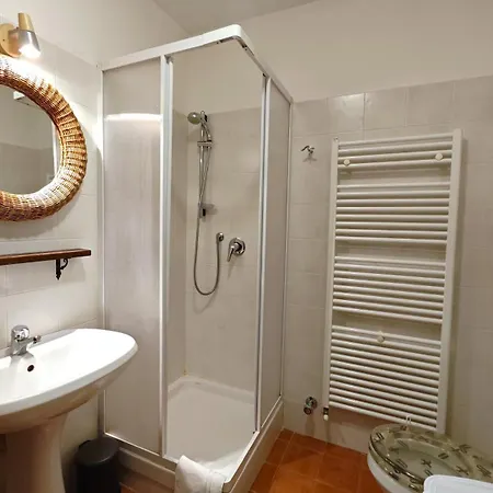 Apartman Hostdomus -chalet Sciatori Garden Pragelato