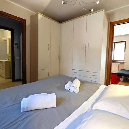 Apartman Hostdomus -chalet Sciatori Garden