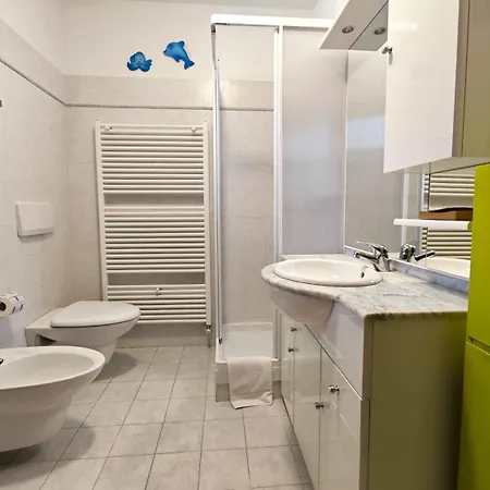 Hostdomus -chalet Sciatori Garden Pragelato