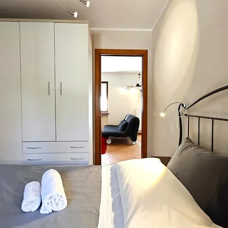 Hostdomus -chalet Sciatori Garden *