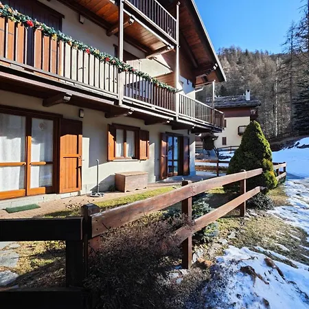 Hostdomus -chalet Sciatori Garden