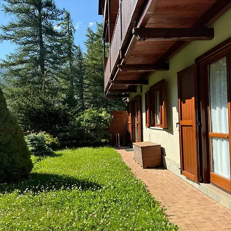 Hostdomus -chalet Sciatori Garden *