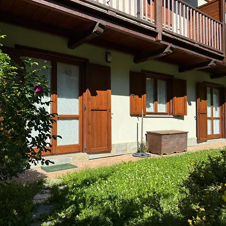 Hostdomus -chalet Sciatori Garden
